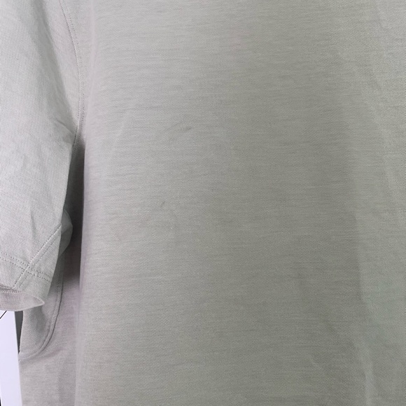 Lululemon Men’s Short Sleeve Relaxed Over Sized Tee W/ Chest Pocket Size Small - Picture 3 of 13